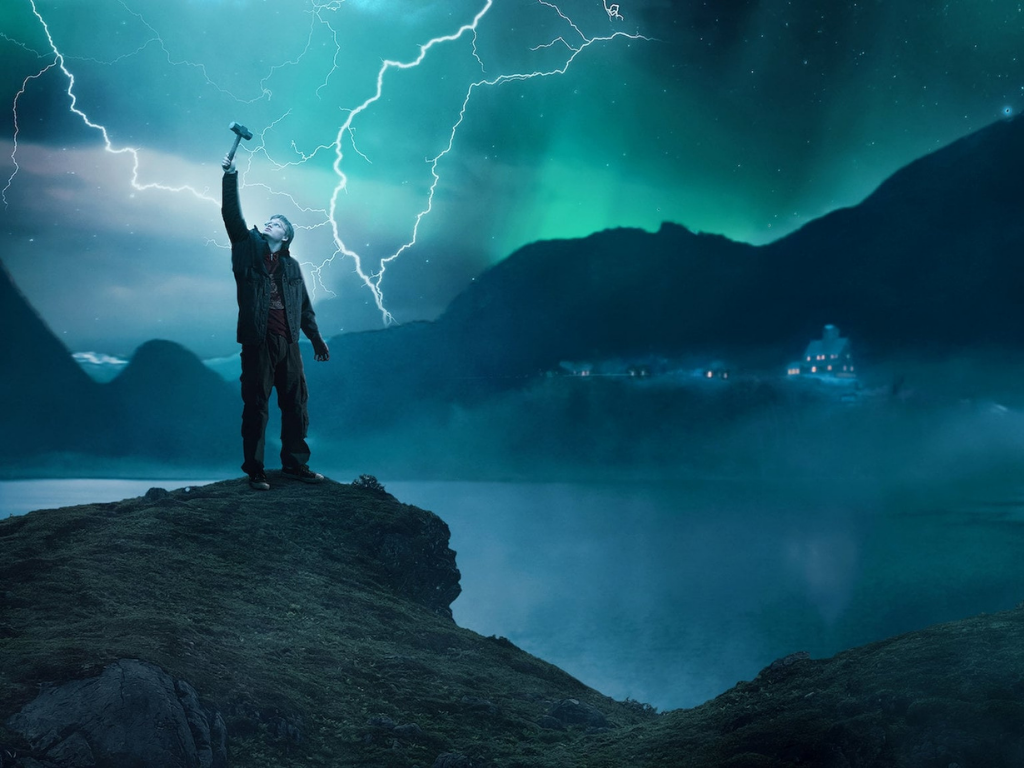 RagnarokSeguramente te suena este título, Marvel sacó una de las películas del legendario superhéroe de martillo y capa Thor con ese mismo nombre. Pero esta vez es diferente. Un joven llamado Magne descubre poco a poco que posee poderes del dios nórdico Thor y que los villanos caminan entre los seres humanos. Prepárate para una entretenida serie que te dejara con ganas de más.