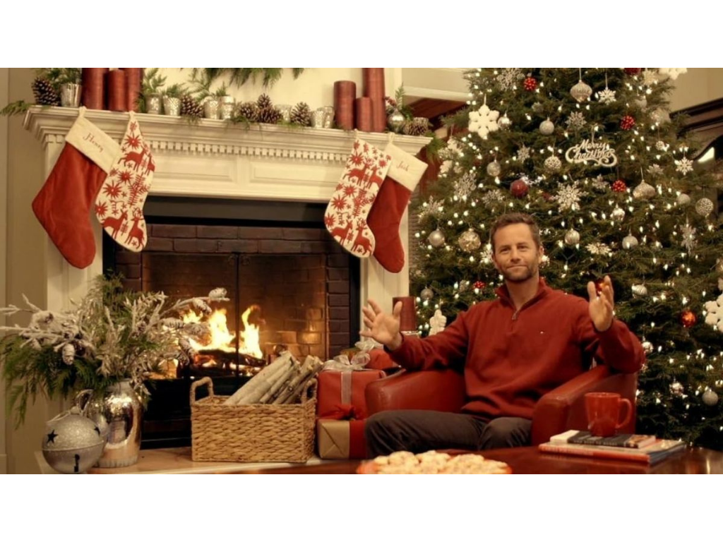Saving Christmas (2014).