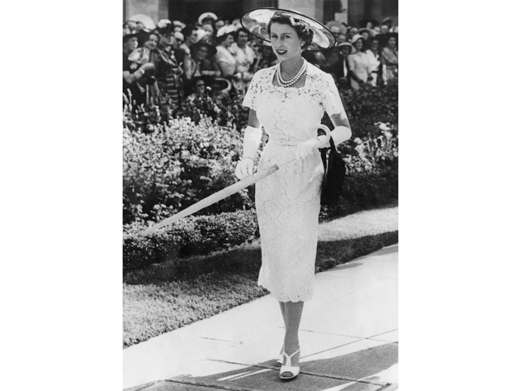 Reina Isabel, Australia, 1957. 