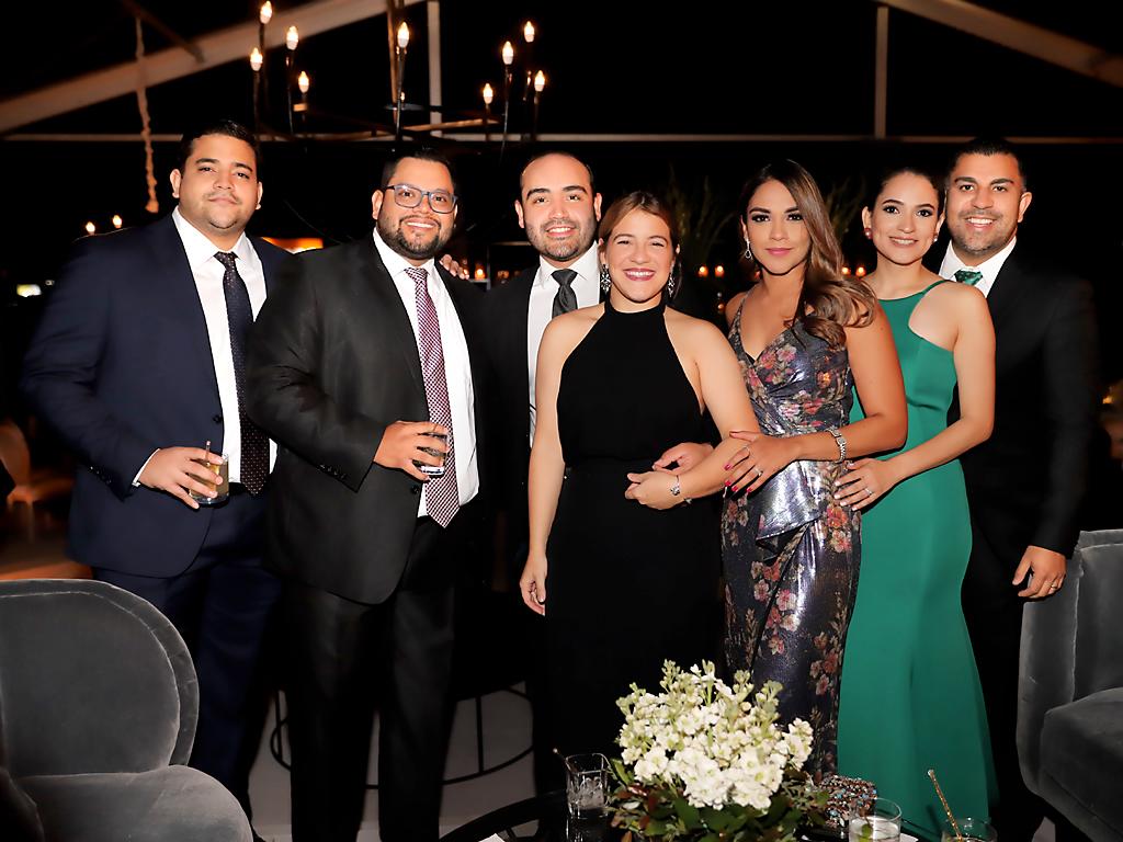 Luis Castillo, Alejandro Chicas, Christopher Vilorio, Tatiana Motz, Desire Chicas, Maria Fernanda y Raúl Banegas