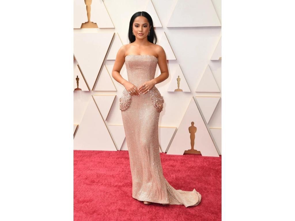 Becky G vistiendo Etro