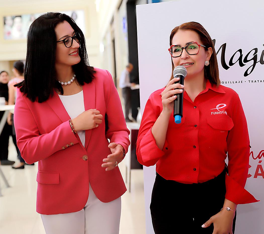 Marisol de Pierrefeu y Karen Mendoza, representante de Funhocam, quien explicó que en 15 años, la fundación ha atendido de manera efectiva a 59,078 pacientes