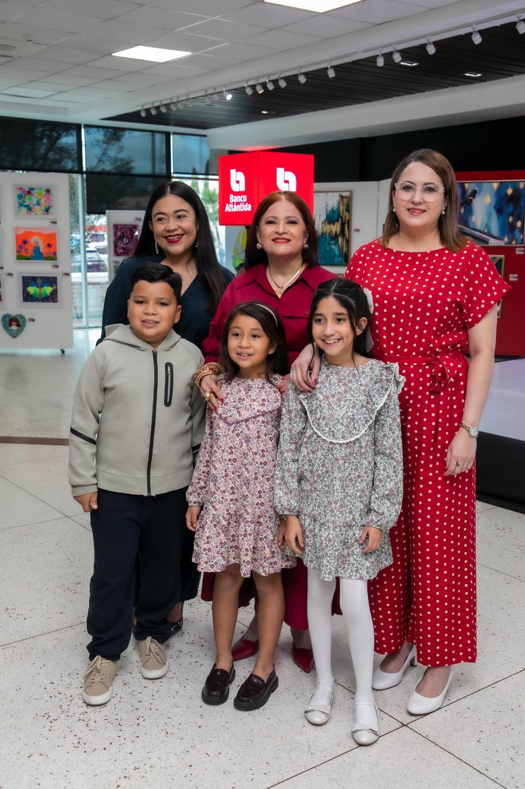 Banco Atlántida presenta Nosotros Exponemos 2025