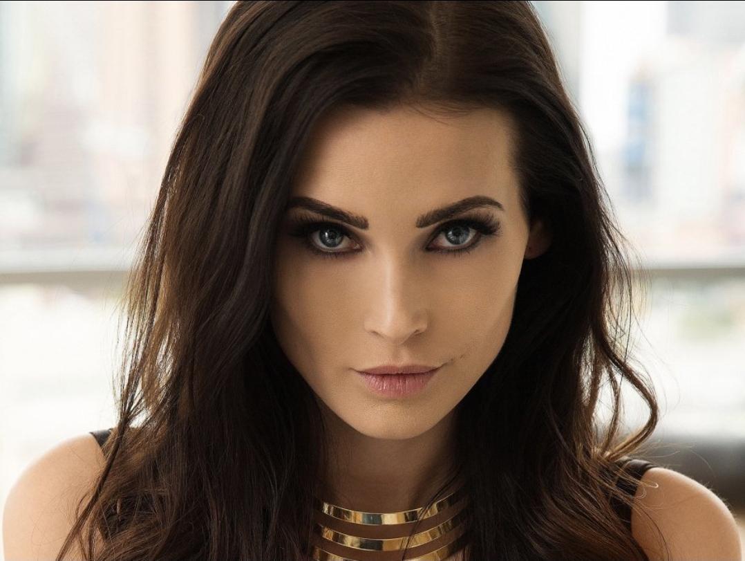 Muere influencer Niece Waidhofer luego de batalla con su salud mental