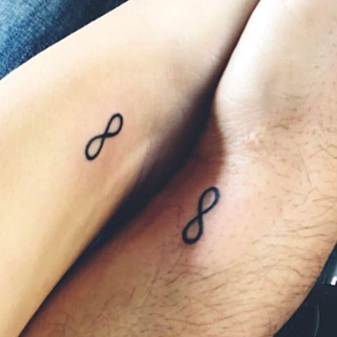 Tatuajes minimalistas para hacerte con tu pareja este San Valentín