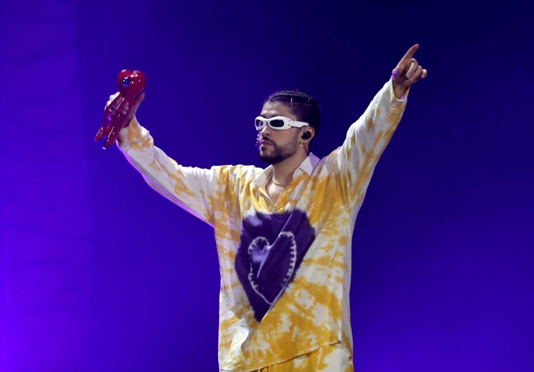 Aunque ya tuvo una participación en 2019, Benito Antonio Martínez Ocasio, conocido como Bad Bunny, se convertirá en el primer artista de habla hispana en encabeza el lineup del famoso festival