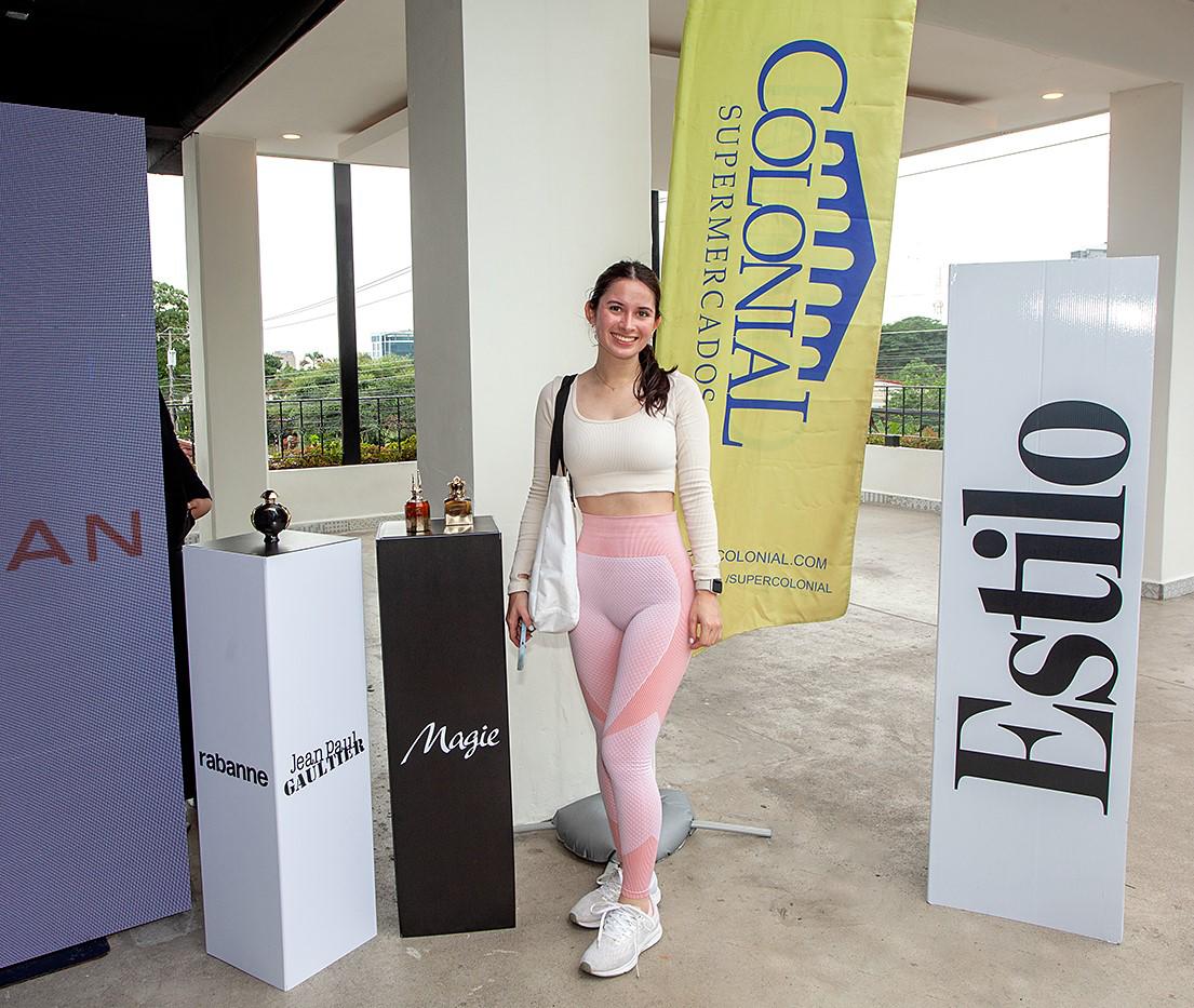 Ride in Pink por Nissan y Estilo