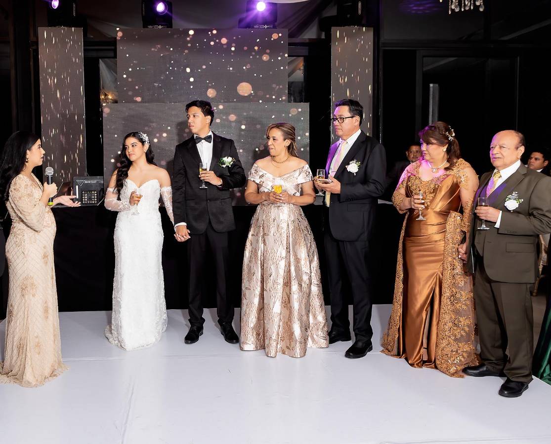 Inolvidable enlace de Yitzhak Burgos y Andrea Altamirano