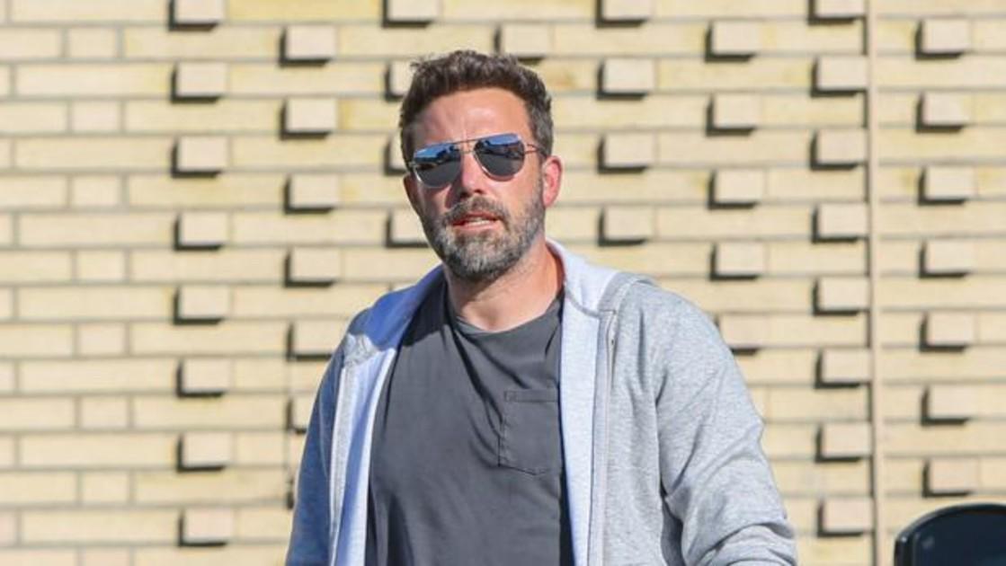Ben Affleck sale y entra de los centros de rehabilitación. Ha sido muy dificil para el actor dejar las bebidas en especial el whisky
