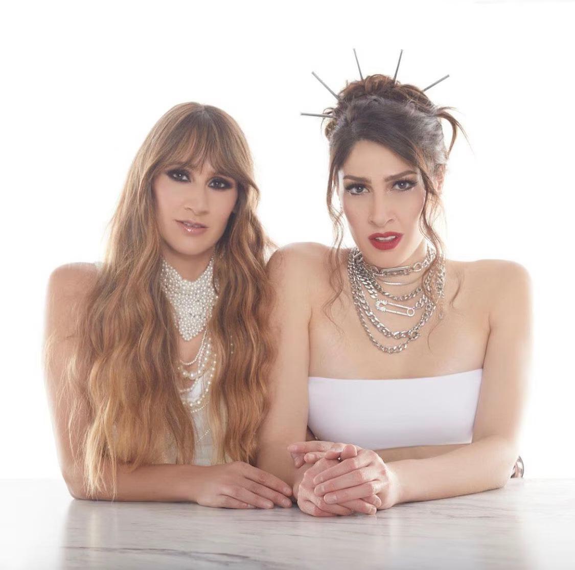 Como parte de su gira “Mi Salida Contigo” el dueto mexicano, HA*ASH llega a Honduras este 10 de febrero gracias a BAC Credomatic, En Vivo Producciones y Arceyut Producciones,. Sin duda estamos emocionados porque las hermanas Pérez Mosa estarán aquí para deleitarnos en vivo con sus grandes éxitos. Lee en esta galería los datos más interesantes del duo de hermanas favorito de latinoamérica . 
