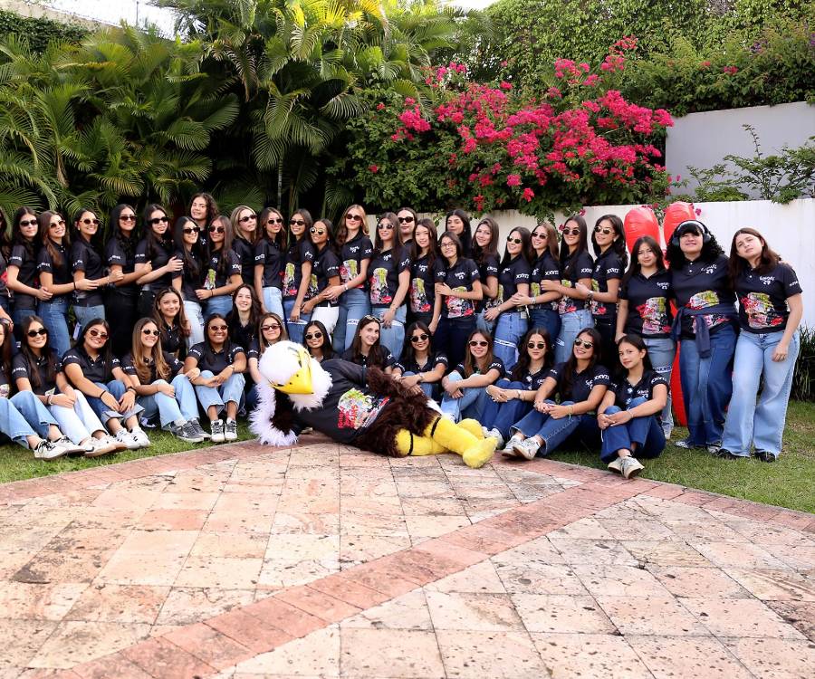 Memorable, así fue esa mañana en la que los seniors 2027 de la Escuela Americana de Tegucigalpa celebraron el primer día de su último año de high school. Emociones encontradas, risas, expectativas y la amistad prevalecieron en la jornada que comenzó con un desayuno, siguió con un recorrido hacia la escuela y culminó con la entrada triunfal al centro educativo que ha sido su casa por doce años y donde fueron recibidos con una verdadera fiesta.