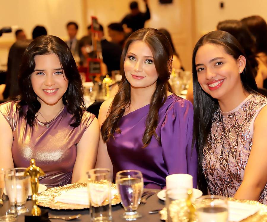 Una mañana divertida y llena de recuerdos disfrutaron los seniors de la Mayan School en el hotel Intercontinental quienes festejaron su tradicional brunch. En esta foto: Maria José Funes, Eleonor Urbizo y Maria José Rodríguez