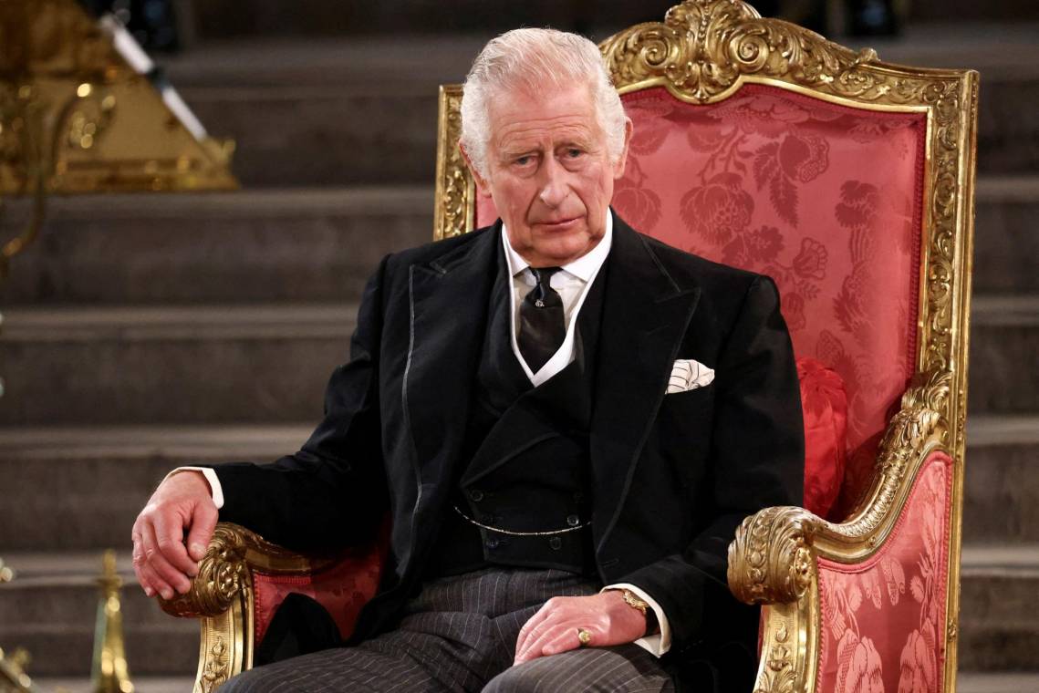 Los últimos detalles sobre la ceremonia de coronación de Carlos III apuntan que será más breve y menos compleja que el acto de coronación de Isabel II.