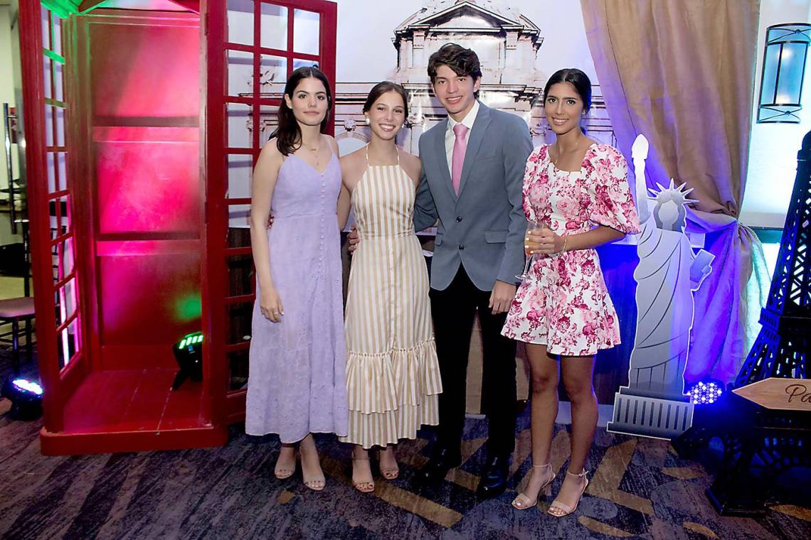 Los seniors de la Escuela Internacional Sampedrana, EIS, iniciaron las actividades de su último año de secundaria con un brunch bajo el tema A New Adventure Awaits, realizado en el hotel Real InterContinental. En esta imagen: Adriana Teruel, Carmela Canahuati, Christian Nehring y Alejandra Ramírez