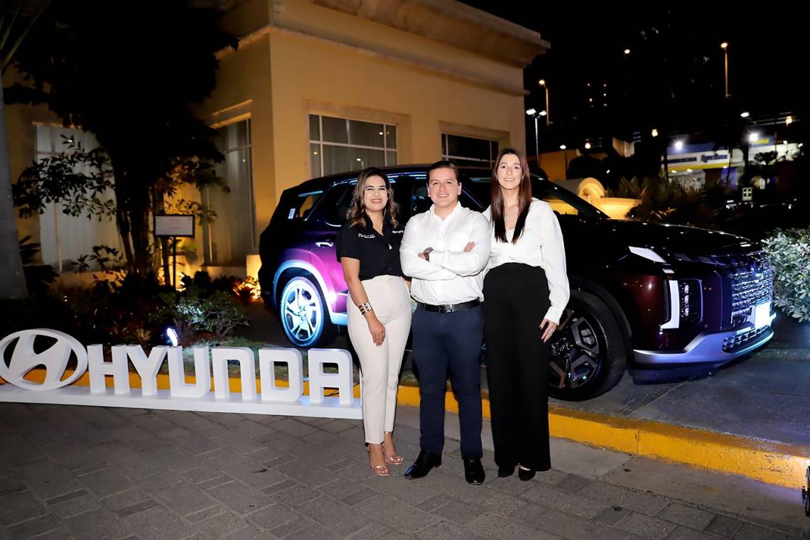 Ana Laitano, Rodrigo López y Francesca García.