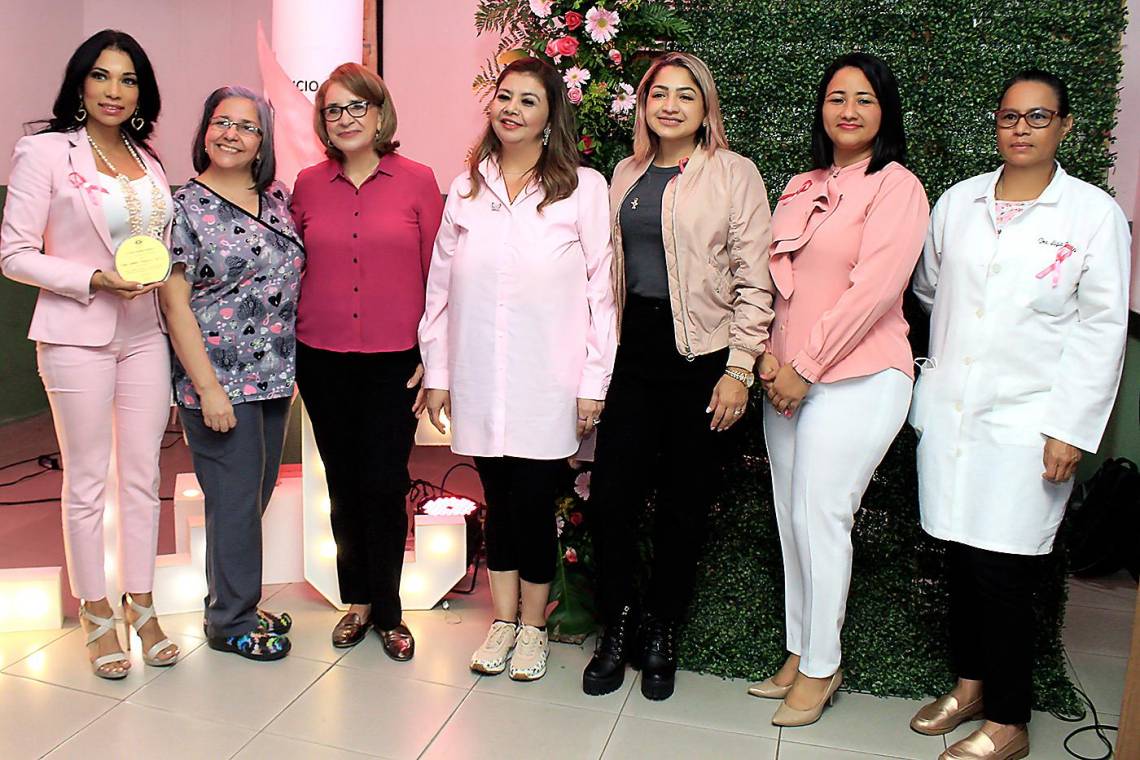 Comité de la Liga Sarahí Sánchez, Suyapa Bejarano, Lorena Alfaro, Silvia Rodríguez, Claudia Alfaro y Julieta Lázaro.