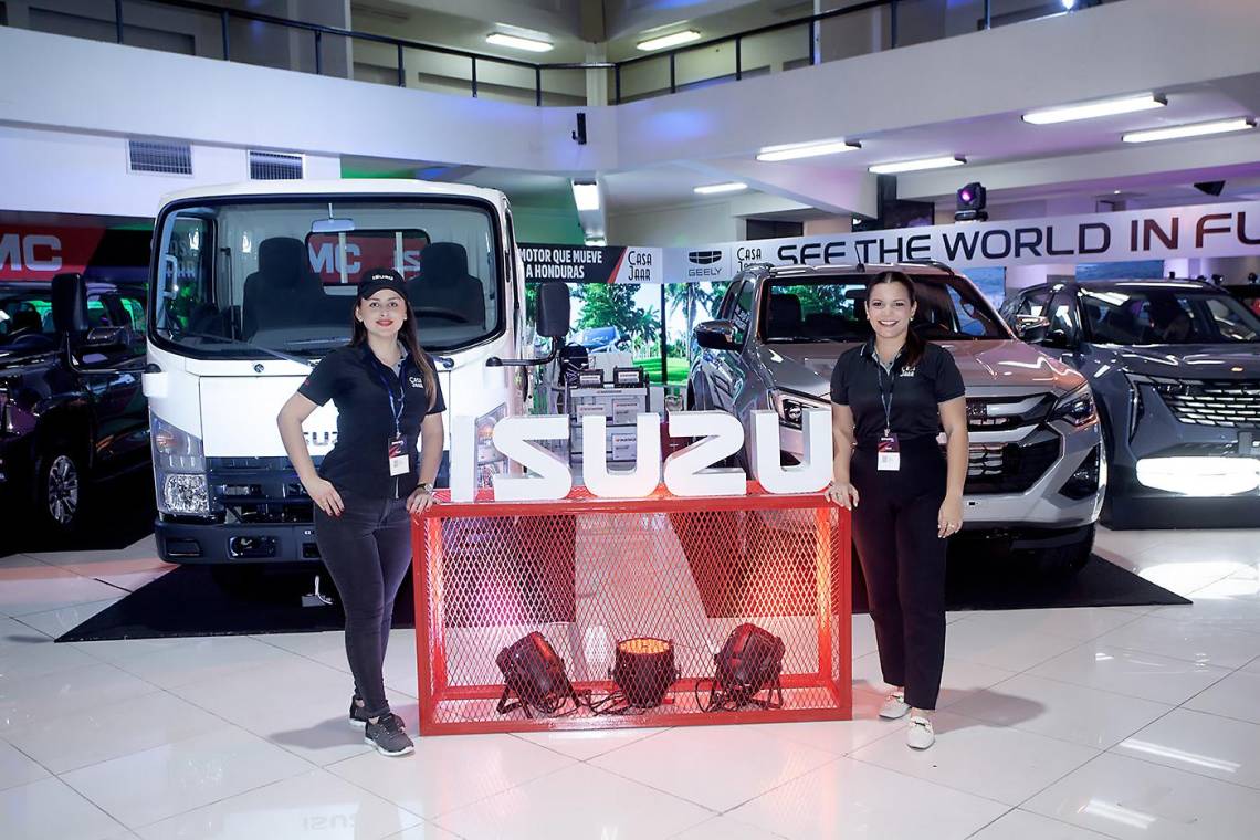 Casa JAAR, distribuidor autorizado en Honduras de ISUZU, GEELY y JMC, participó en la Expomóvil 2025, la feria de autos más importante del país. Los visitantes tuvieron la oportunidad de conocer de cerca la innovación, tecnología y respaldo que ofrecen las reconocidas marcas automotrices.