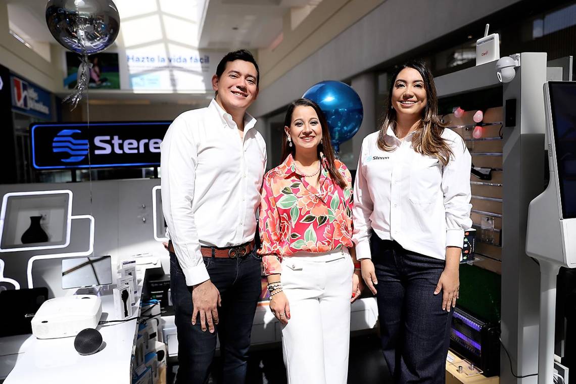 Primer Kiosco Interactivo de Steren en Multiplaza