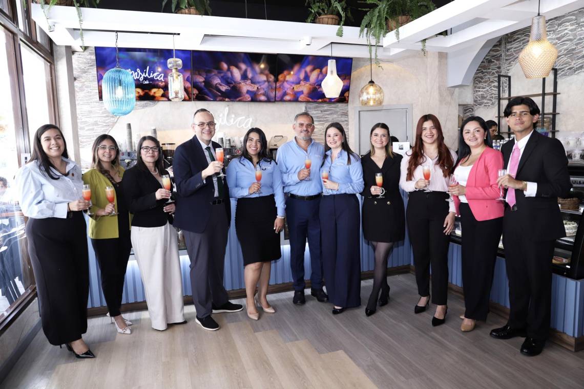 Basílica Café celebra su reapertura en unión a Banco de Occidente