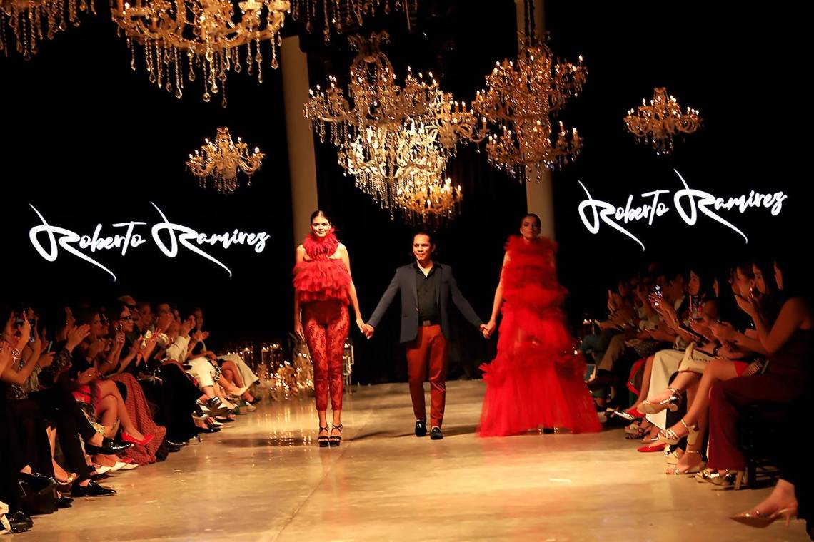 La elegancia ha marcado la trayectoria de Roberto Ramírez, quien abrió la segunda jornada de la IX edición de BAC Estilo Moda con una colección que refleja su esencia de feminidad y en la que cada trazo ha sido cuidadosamente definido. !La primavera verano 2025 se pronostica llena de color!
