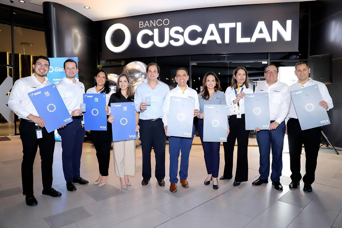 Eduardo Idiaquez, Oscar Flores, Millie Cano, Gabriela Díaz, Sergio Calderón, Európides Cálix, Isabelle Giammattei, Anny, Hugo Moscoso y Mauricio Barrientos