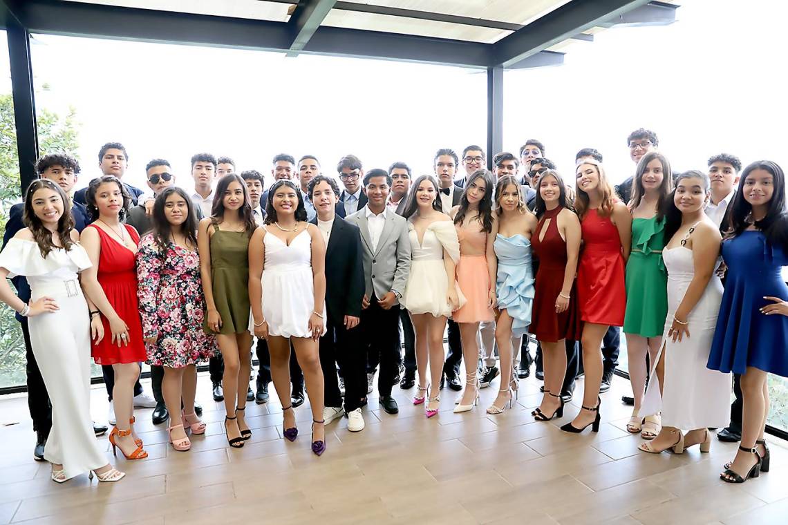 Una mañana alegre disfrutaron los seniors 2023 de la Intercontinental School, durante un agradable brunch en el Restaurante La Cumbre como parte de las actividades previo a su graduación.