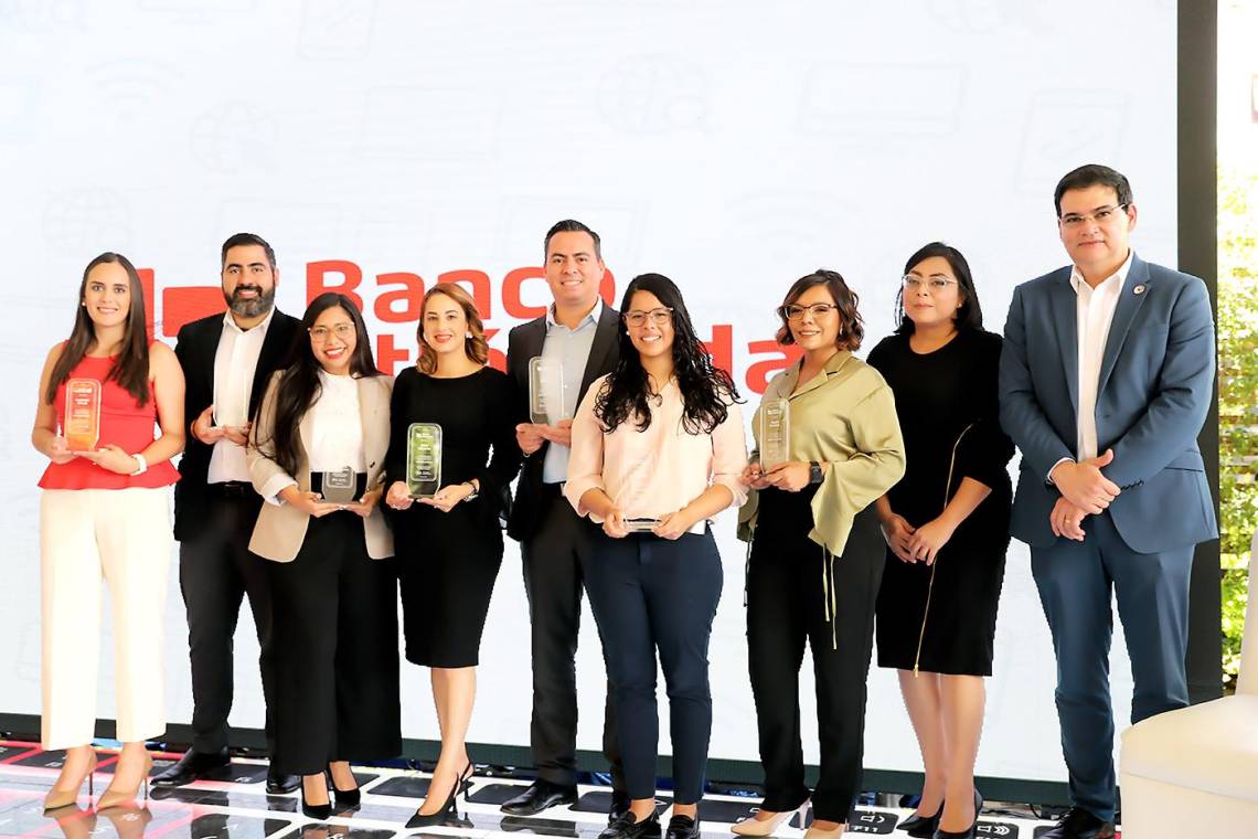 Banco Atlántida y Dilo reciben único reconocimiento para Honduras en los “Premios a los Innovadores Financieros” de FINTECH AMERICAS MIAMI 2023
