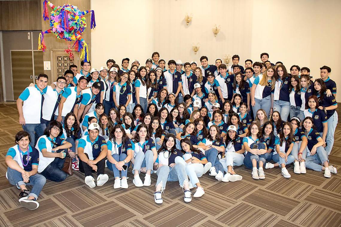 Una mañana llena de abrazos, apretones de mano, felicitaciones y mucha alegría, fue laque vivieron los senior de la Class 2023 de la Escuela Internacional Sampedrana, durante la celebración de su senior entrance bajo el lema “live a life you will remember”.