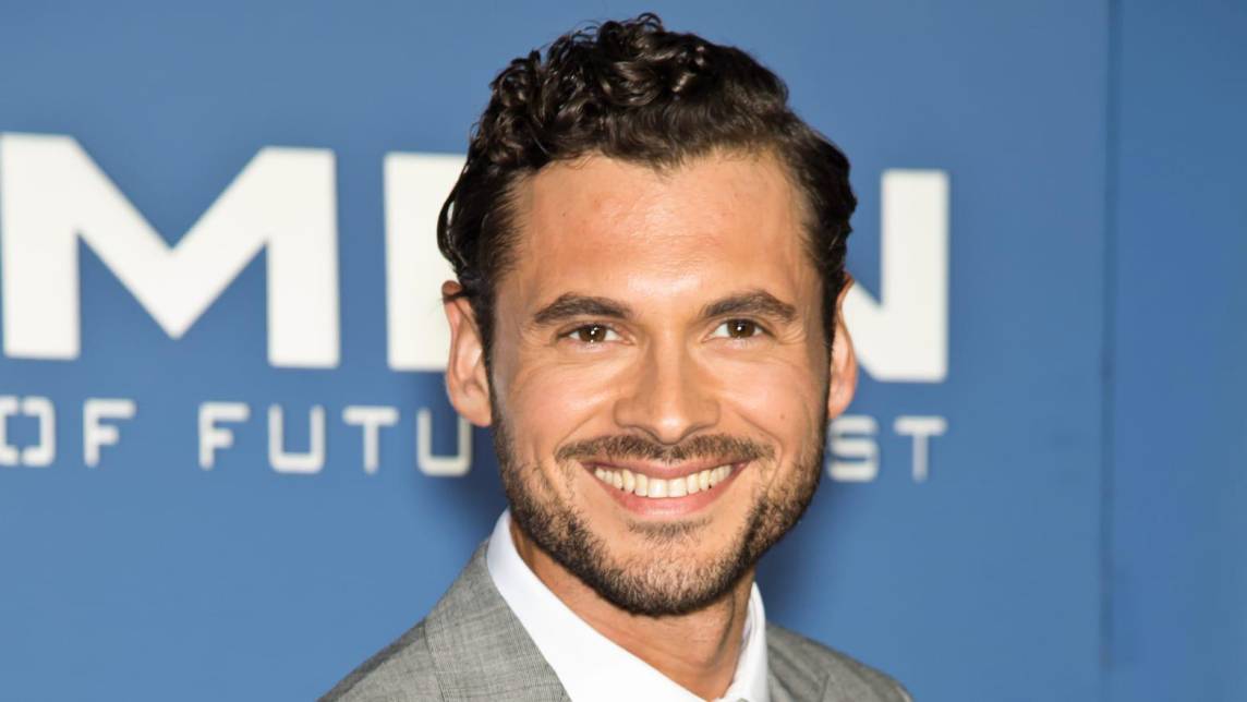 El fallecimiento del destacado actor mexicano Adan Canto, a la edad de 42 años, dejó tras de sí a su esposa y dos hijos menores de tres años. Descubre más sobre quién fue y las circunstancias de su partida a continuación.