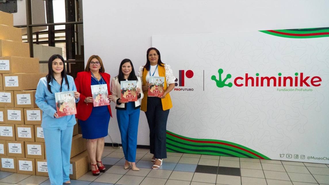 Fundación Profuturo entrega libros de emprendimiento a Sub Dirección General de Educación Media de la Secretaría de Educación