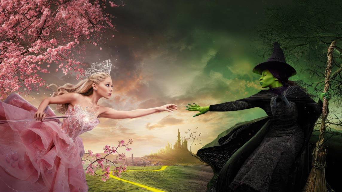 En una tierra donde el bien y el mal se definen por el color de la piel y el poder de la magia, la historia que creías conocer cobra una nueva dimensión. “Wicked” no es solo un musical llevado a la pantalla grande; es una reinterpretación audaz de la leyenda de Oz, vista a través de los ojos de una villana incomprendida. Con canciones icónicas y un elenco que hace brillar la magia en cada escena, esta adaptación explora los matices de la amistad, el poder y el destino. Pero, ¿quién decide quién es bueno y quién es malo? En esta versión cinematográfica dirigida por Jon M. Chu, prepárate para descubrir la verdad detrás del mito. Aquí te contamos todo lo que necesitas saber sobre esta hechizante nominada al Óscar 2025.