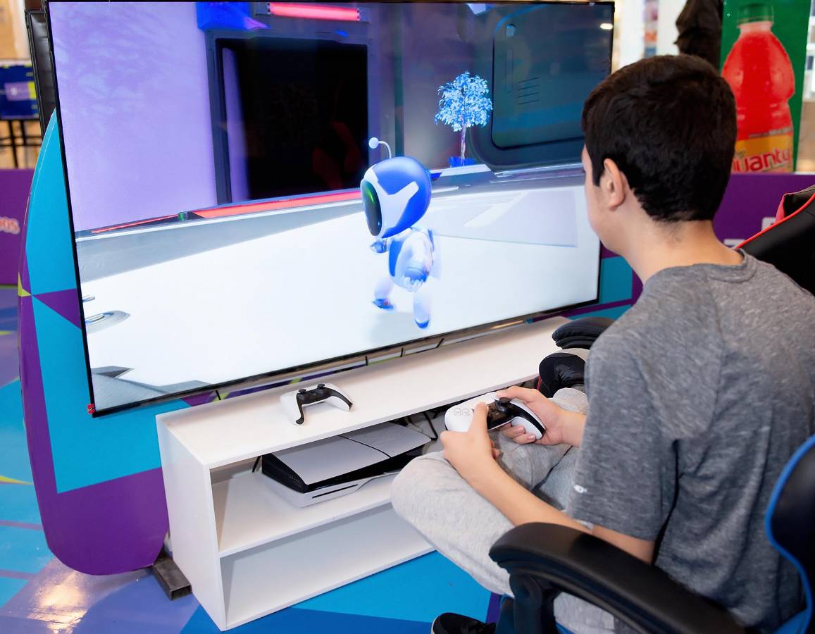 Multiplaza inaugura “Fan Zone 26”, una experiencia para toda la familia