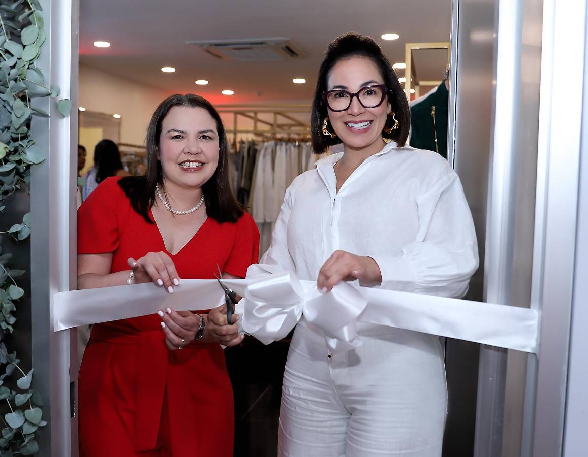 Banco Atlántida y The Violet celebran alianza con inauguración en Tegucigalpa