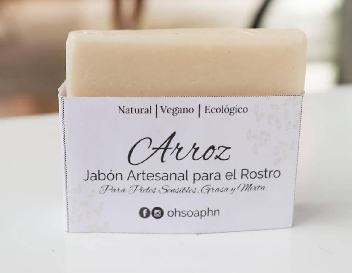 El productor más retador es el arroz, es ideal para piel sensible, con irritaciones, grasa o incluso con marcas y pequeñas imperfecciones. Además de limpiar suavemente, ayuda a exfoliar de manera muy delicada, dejando la piel suave y equilibrada