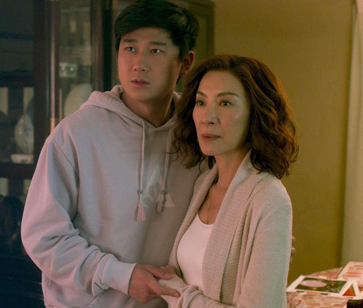 <b>Los hermanos Sun - 4 de enero</b>Charles Sun, un gángster de Taipei que se ha asentado en su vida como un asesino despiadado, debe ir a Los Ángeles para proteger a su madre y a su hermano menor después de que un misterioso asesino le disparó a su padre.