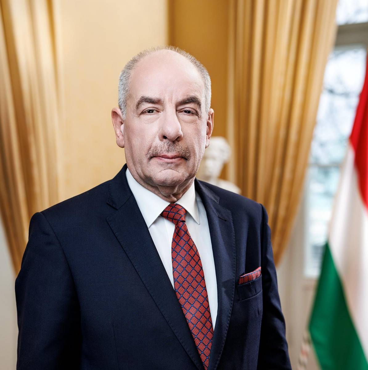 <b>Tamas Sulyok: </b>Presidente de Hungría, representante de la línea conservadora de Viktor Orbán.