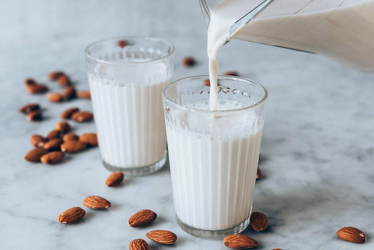 Beneficios de la leche de Almendras