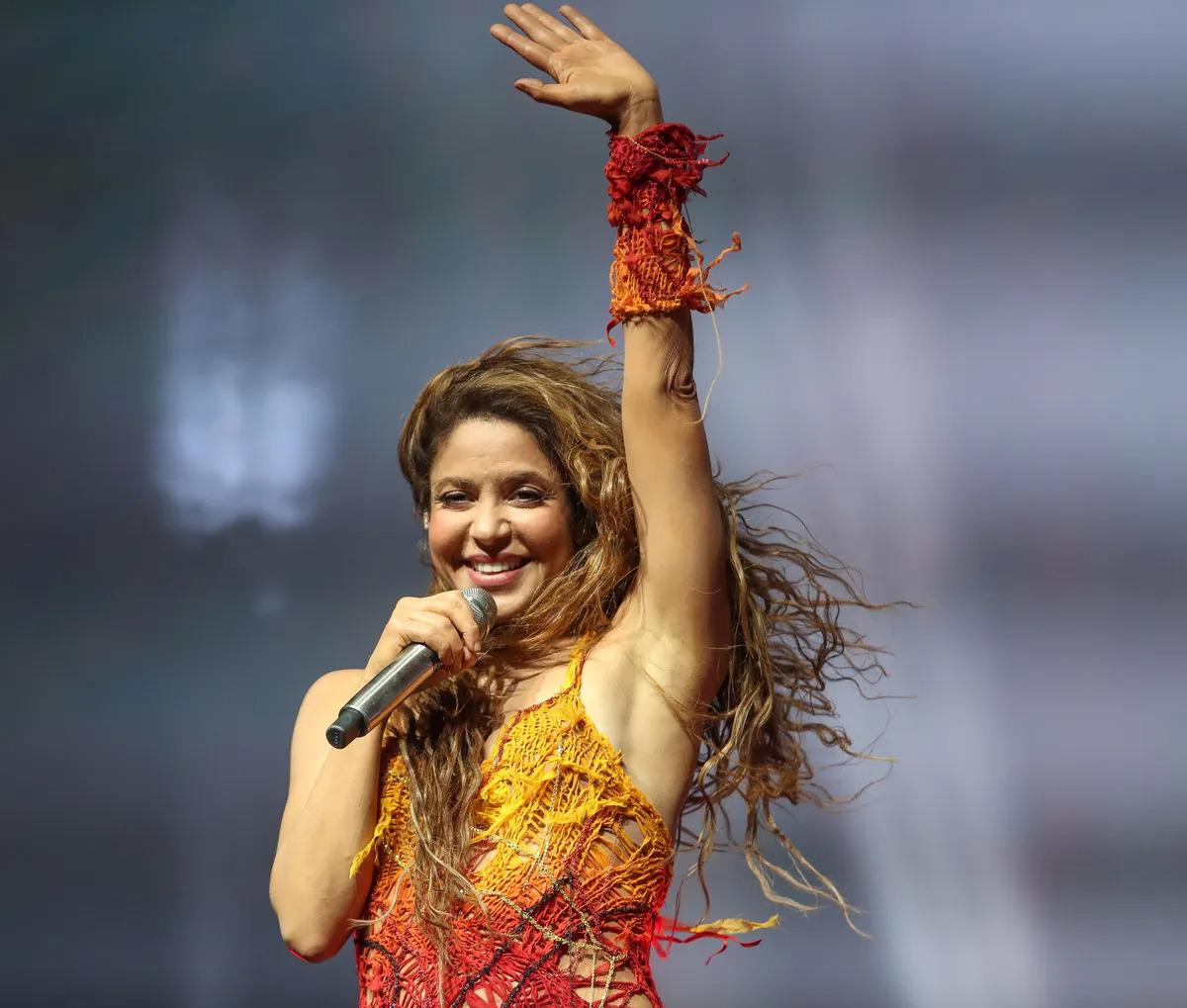 Asimismo, Shakira aprovechó del momento para anunciar su nueva gira, “Las mujeres ya no lloran”.