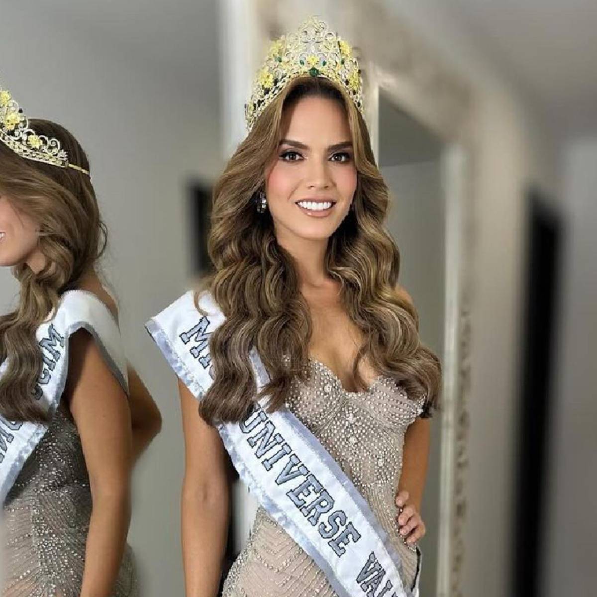 Daniela Toloza Rocha fue coronada Miss Universo Colombia. A sus 30 años, no solo es una reina de belleza, también es una destacada profesional en diseño de vestuario y una especialista en Alta Gerencia, Publicidad y Relaciones Públicas. Sin embargo, lo que más resalta de su trayectoria es su impresionante historia de superación personal.