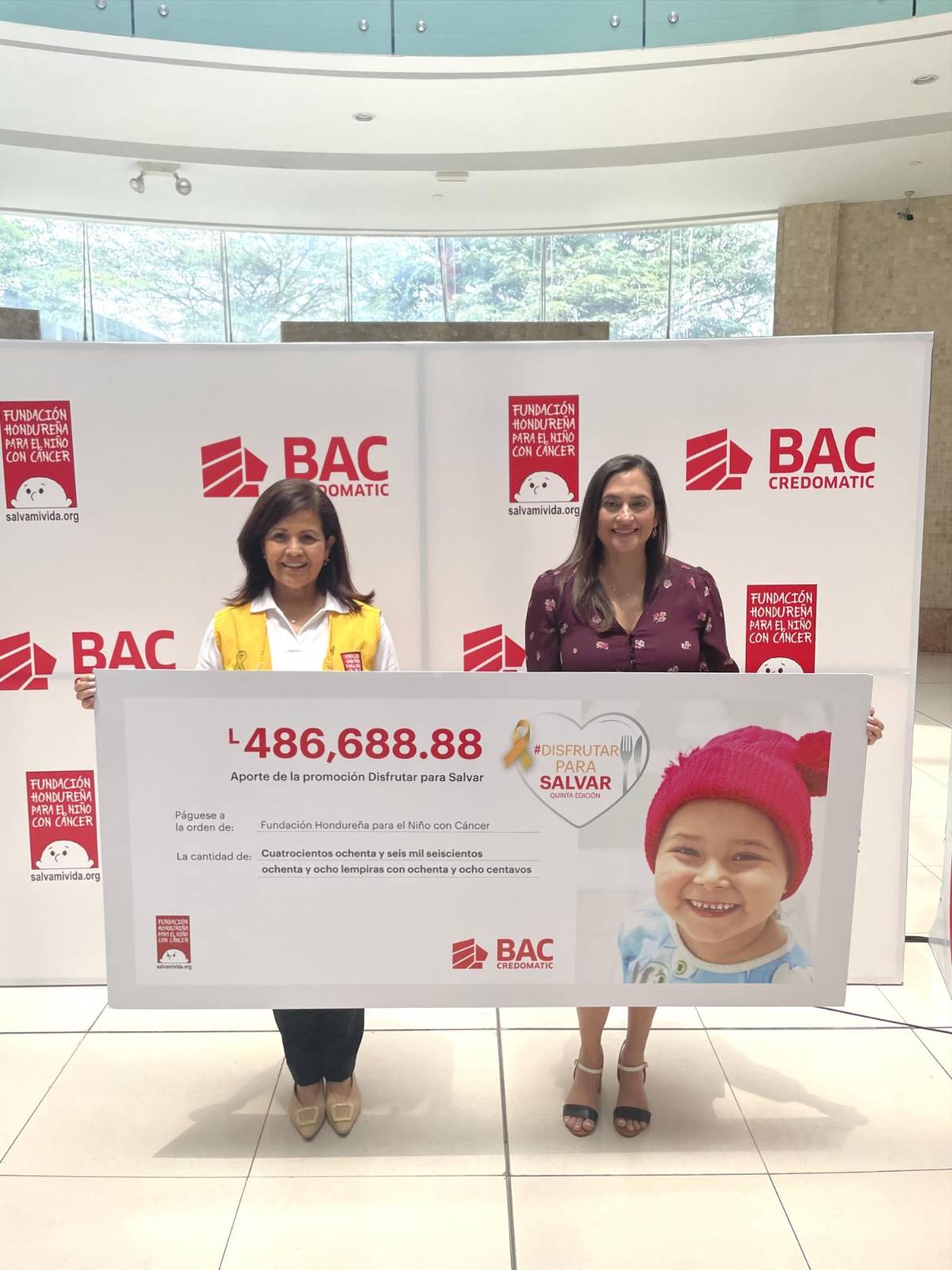 BAC Credomatic entrega a la Fundación Hondureña para el Niño con Cáncer lo recaudado en Disfrutar Para Salvar