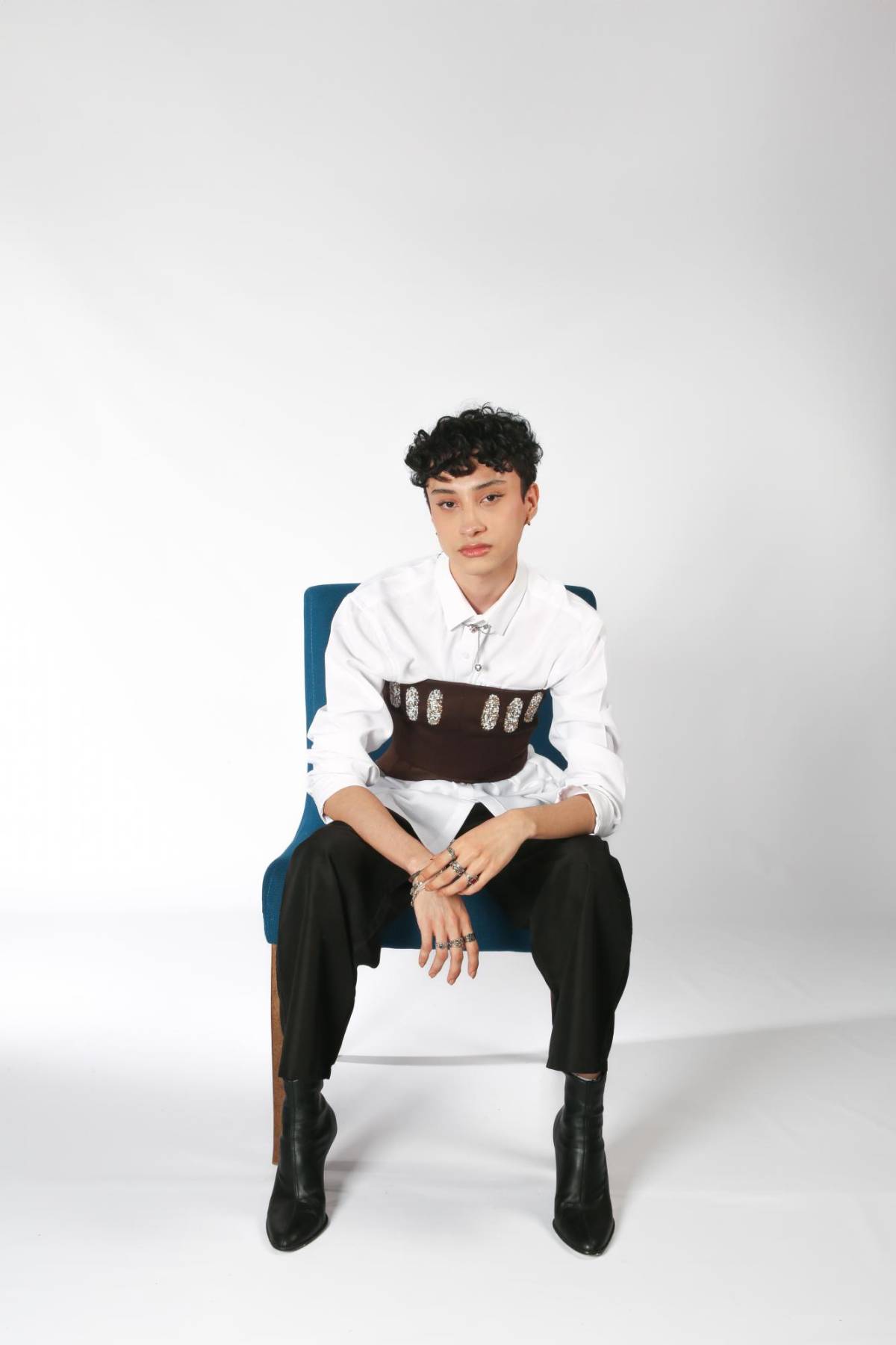 Bastian Vásquez debuta en BAC Estilo Moda con Secret Seduction