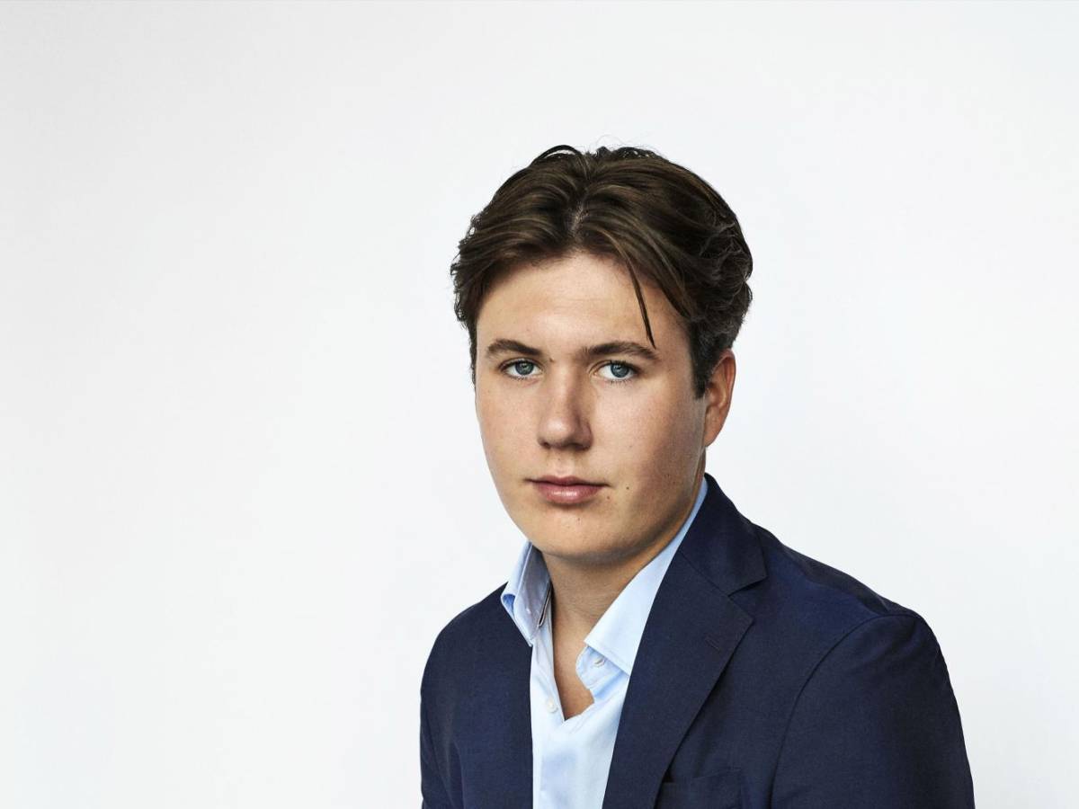 El próximo heredero de la corona danesa, Christian, tiene 18 años y estudia en una escuela pública
