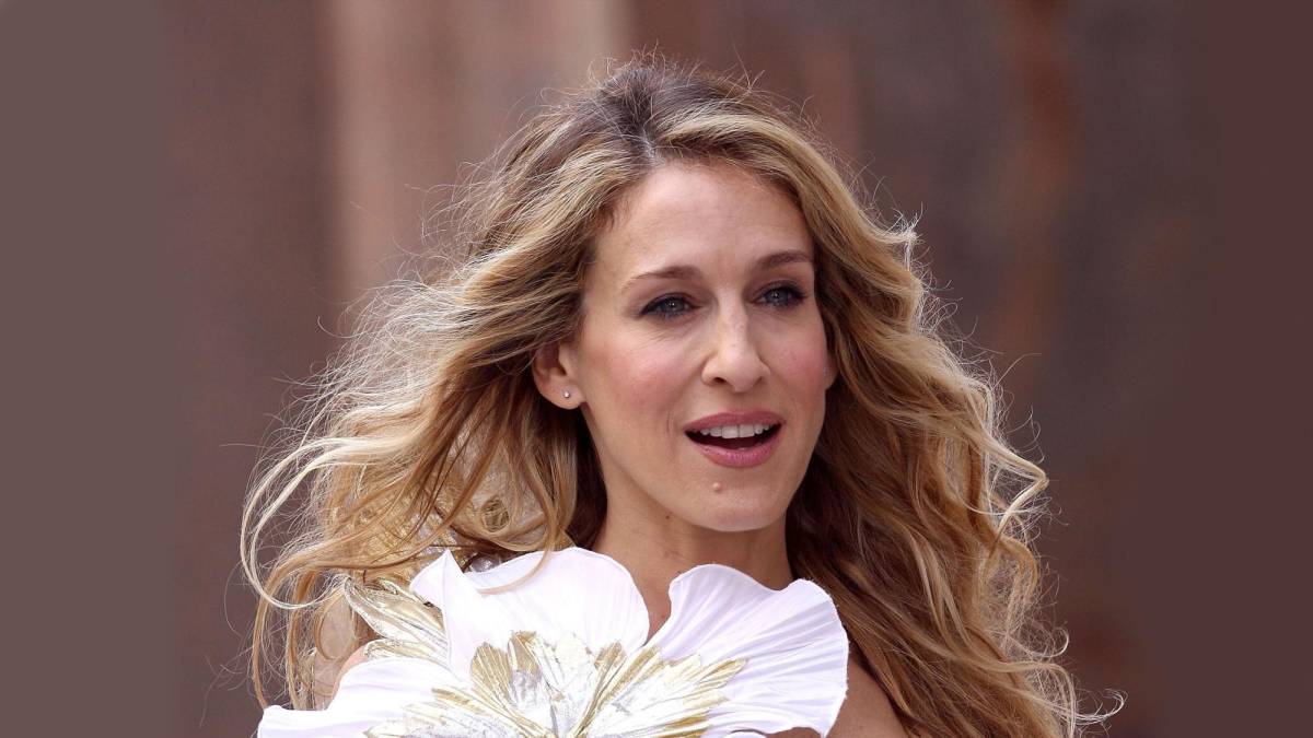 Sarah Jessica Parker, icono de la moda, cumple 60 años