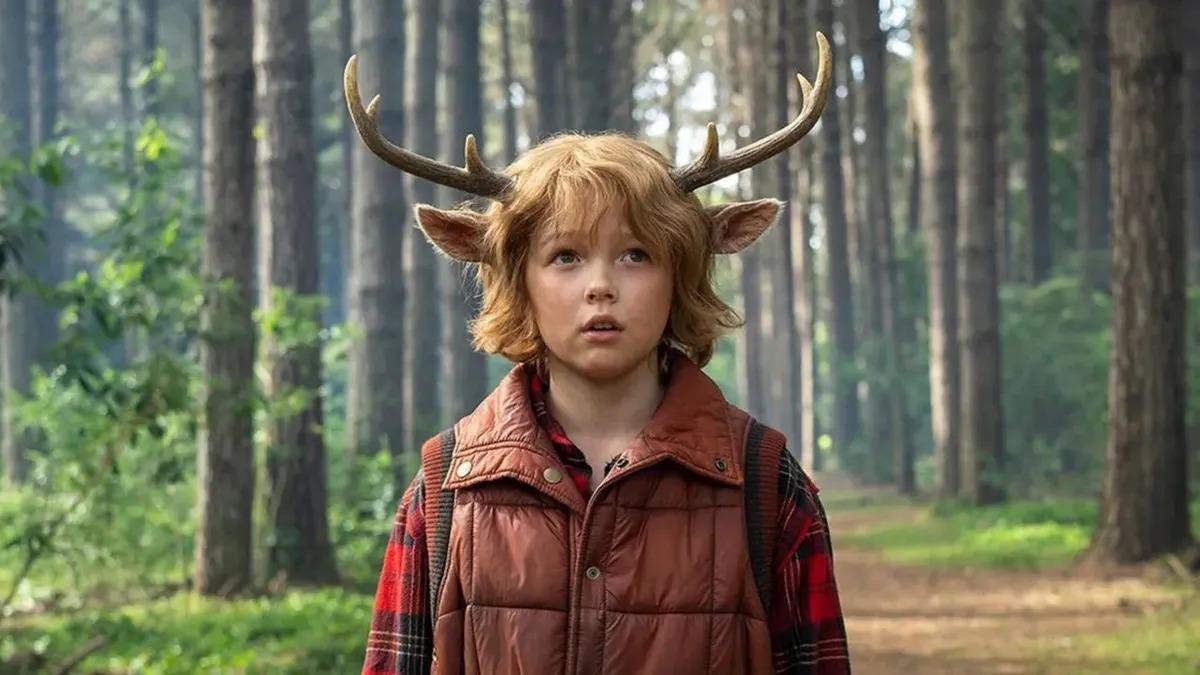 Netflix: Sweet Tooth/T3 - 6 de junioGus crece en una cabaña aislada con su padre y aprende sobre supervivencia y los peligros que se esconden más allá de la cerca que lo resguarda del mundo exterior.