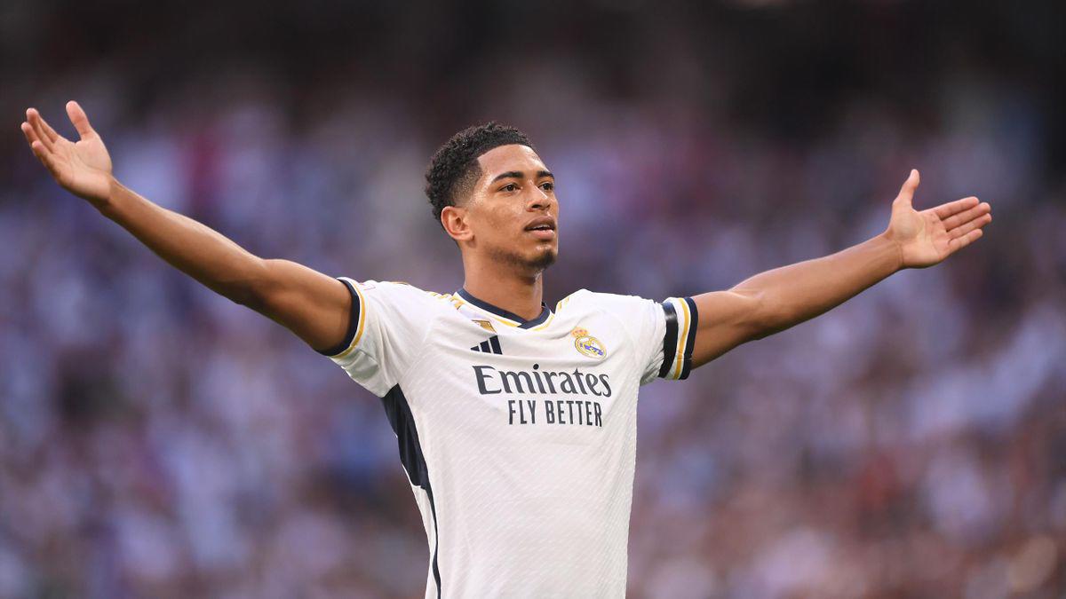 Jude Bellingham juega de centrocampista en el Real Madrid de la Primera División de España y en la selección de Inglaterra. El jugador de 20 años ha flechado corazones por su carisma y atractivo.