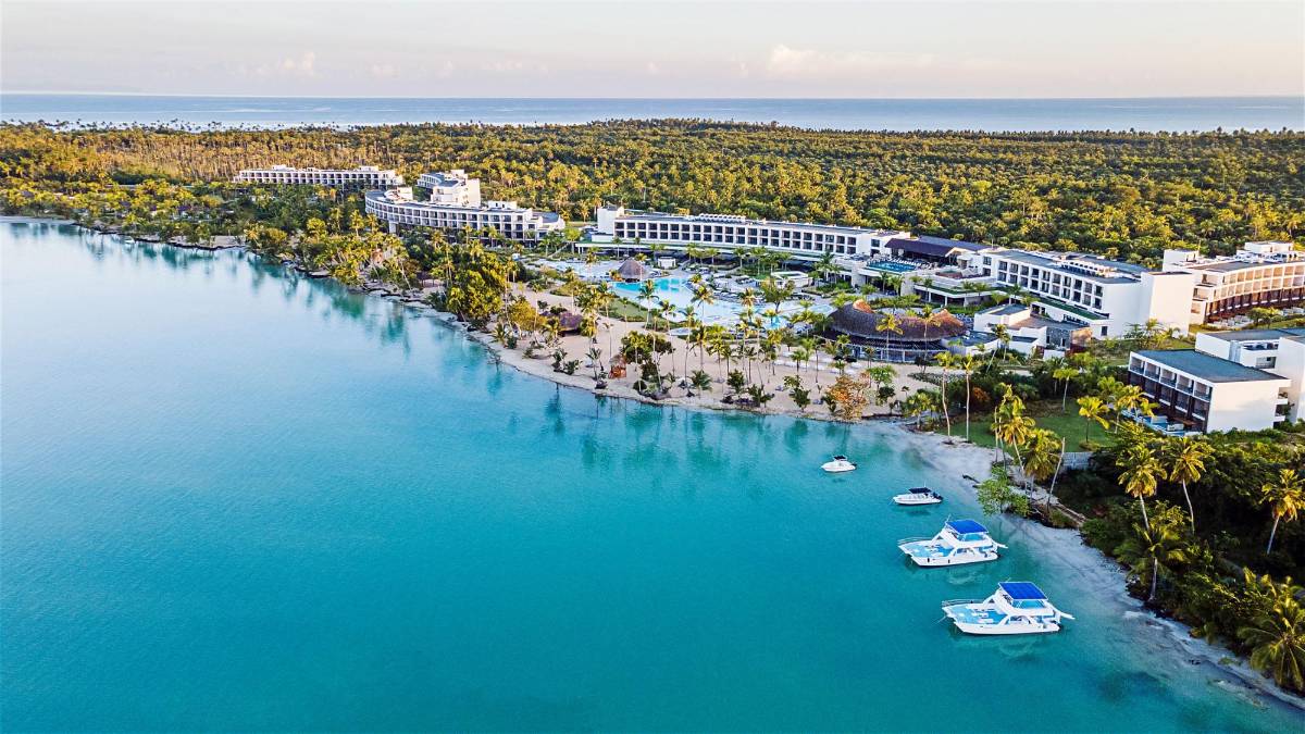 Zemi Miches Punta Cana All-Inclusive Resort, exclusivos bungalows frente al mar