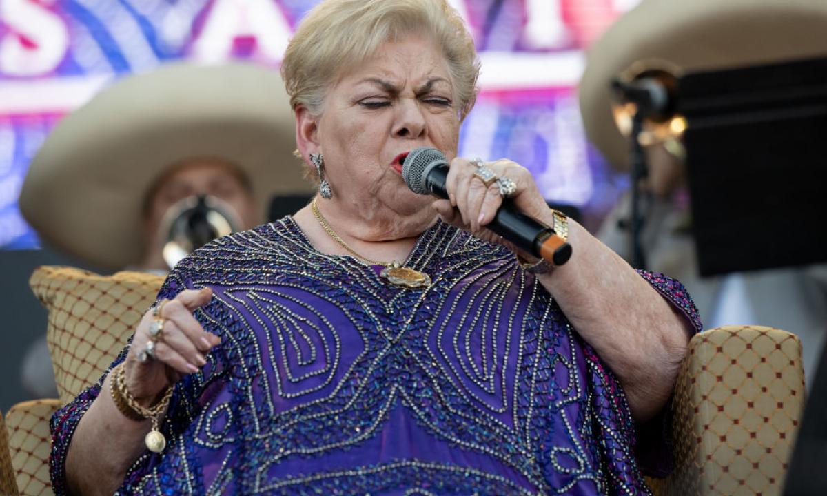 Más allá de su carrera musical, Paquita se destacó como una voz crítica contra la injusticia social, en especial a favor de las mujeres que enfrentaron abuso y traición.