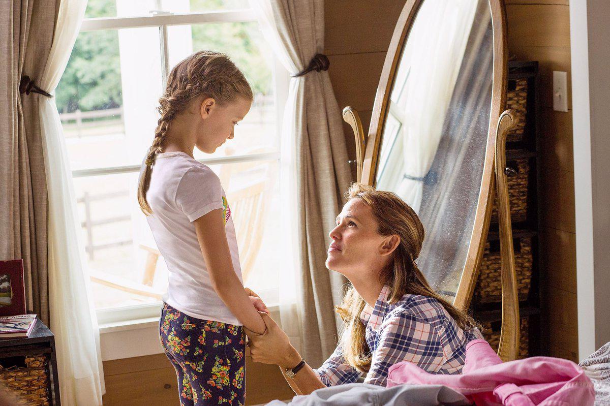 <b>Los Milagros del Cielo.</b> Basada en hechos reales, esta cinta protagonizada por Jennifer Garner cuenta la historia de una madre que lucha incansablemente para salvar a su hija de una rara enfermedad incurable. En medio del dolor, ocurre algo inexplicable que cambia el rumbo de sus vidas. Es una historia sobre la fuerza del amor materno, la fe inquebrantable y cómo, a veces, los milagros llegan cuando menos lo esperamos. Disponible para comprar en Apple TV.