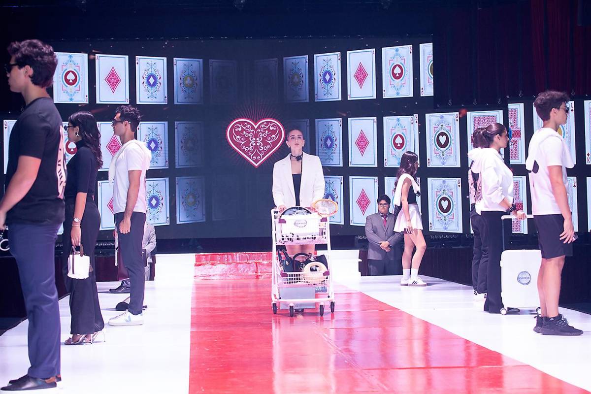 Senior Fashion Show 2025 de la Escuela Internacional Sampedrana