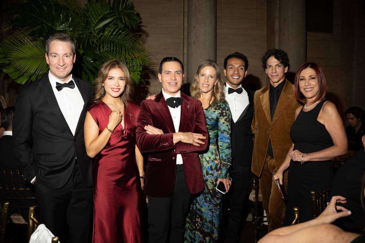 Glasswing International honra a TelevisaUnivision y Donna Karan y recauda $1.6 millones en su Undécima Gala Anual